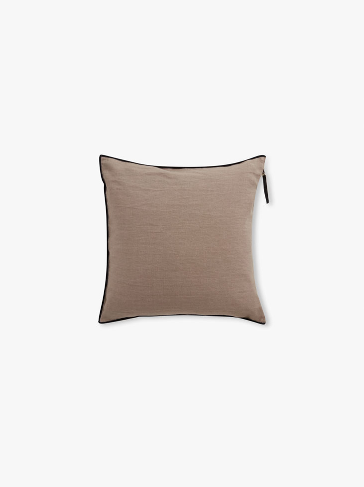 CUSHION COVER  WASHED LINEN - Ash Brown in the group Bedroom / CUSHION COVER at Spirit of the Nomad International AB (9000j)