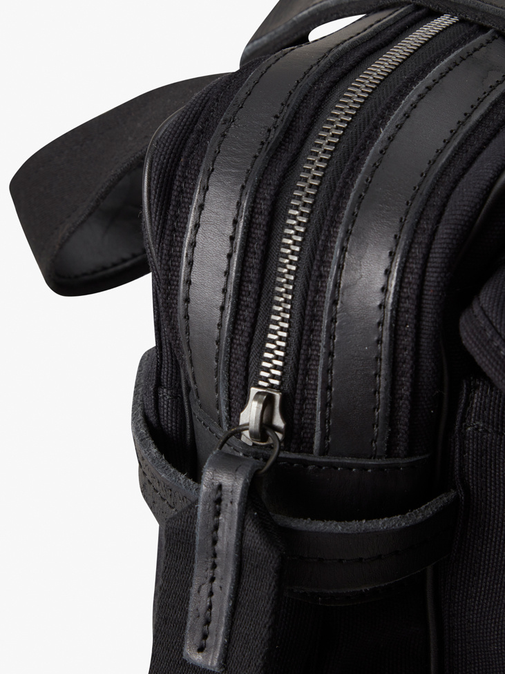 Nomad Daybag - Lava Grey