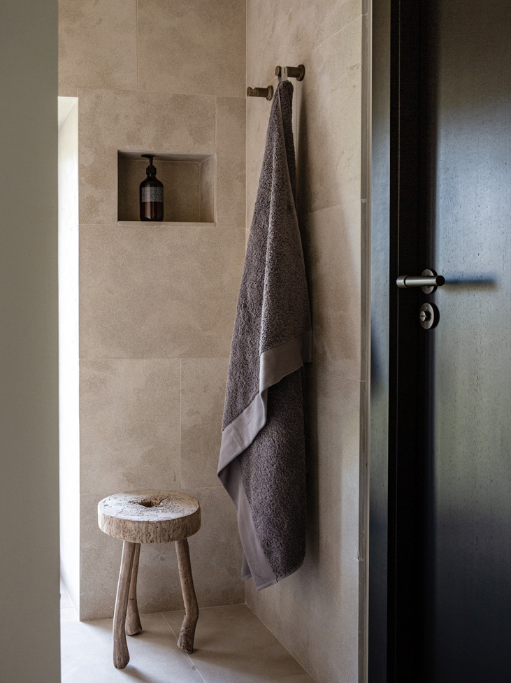 Spirit of the Nomad Towel Misty Grey