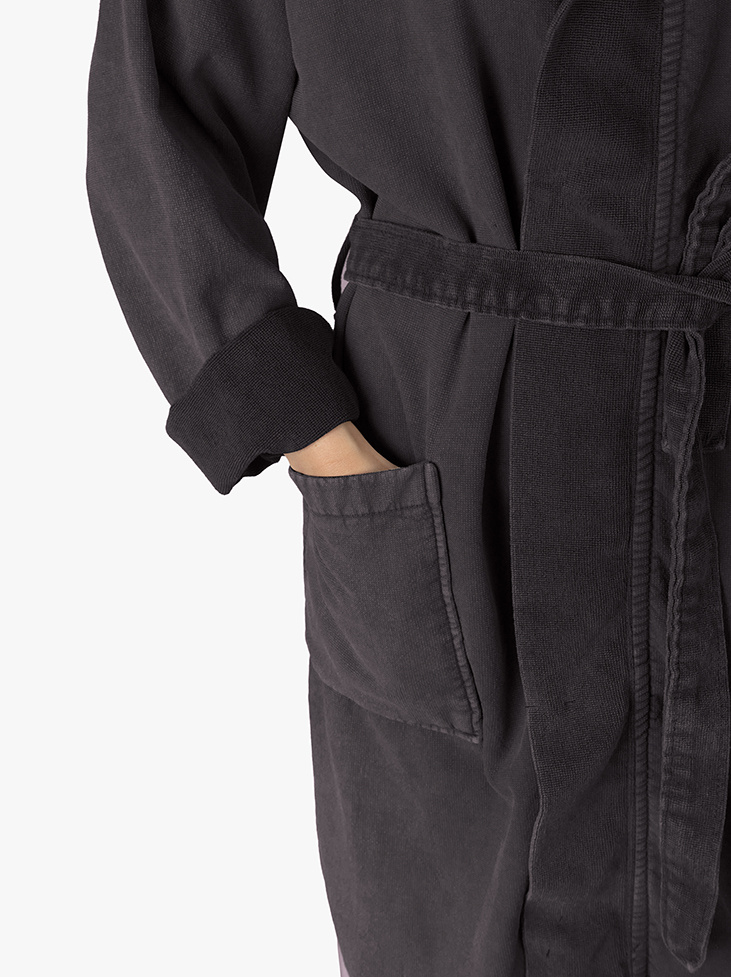 Spirit of the Nomad Bathrobe with hoodie Onyx Black