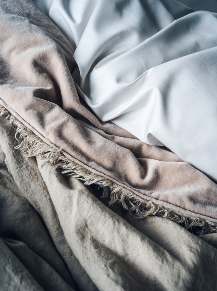 Spirit of the Nomad luxurious bedspread Desert Beige